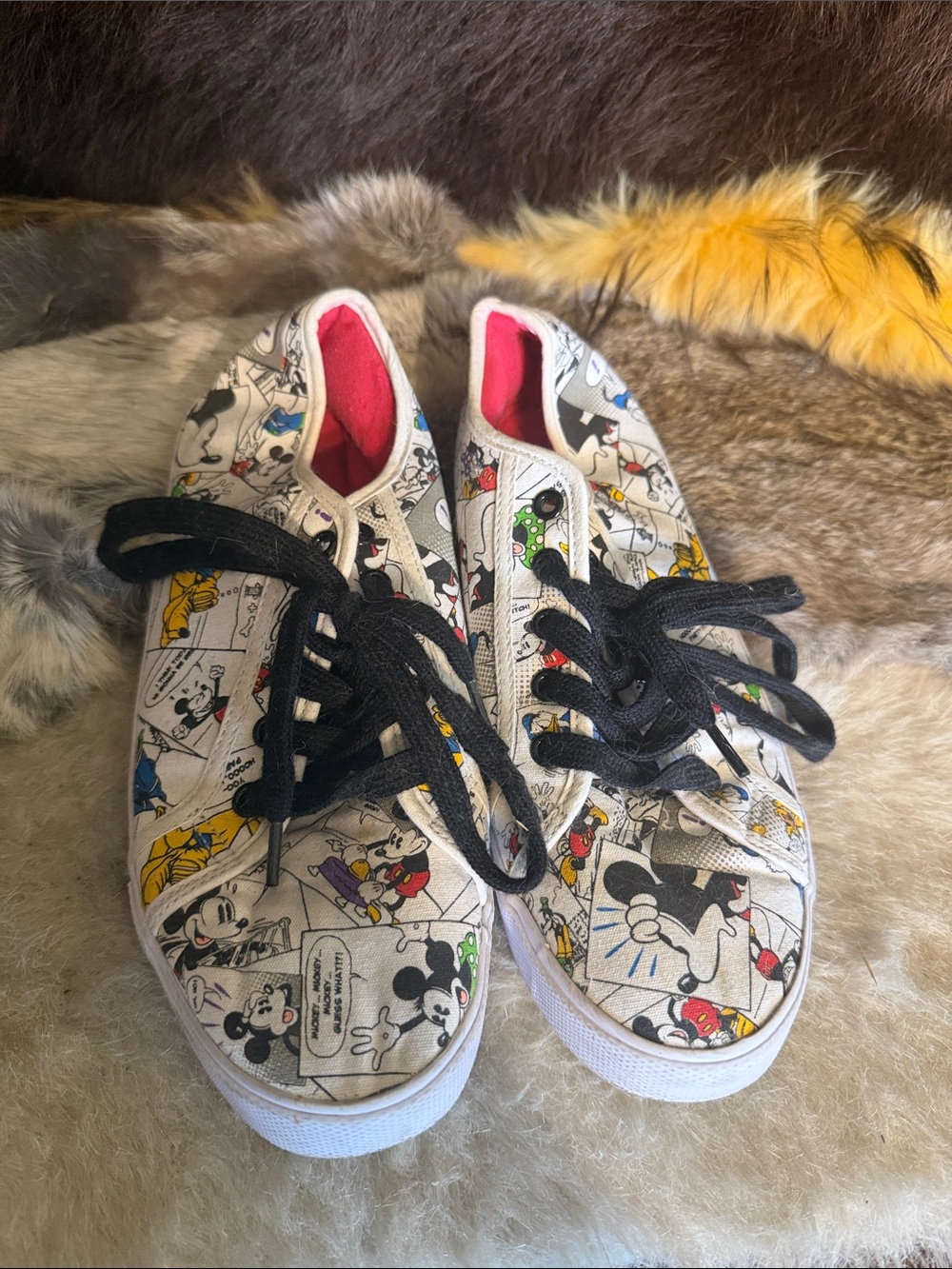 Comic-Print Canvas Sneakers in White with Black Laces 10 (6004)